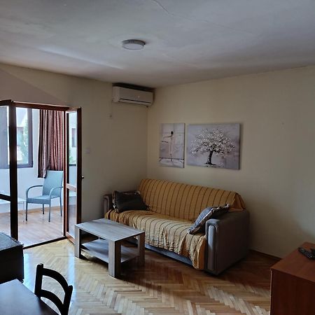 Malo Brdo Apartman Podgorica Kültér fotó